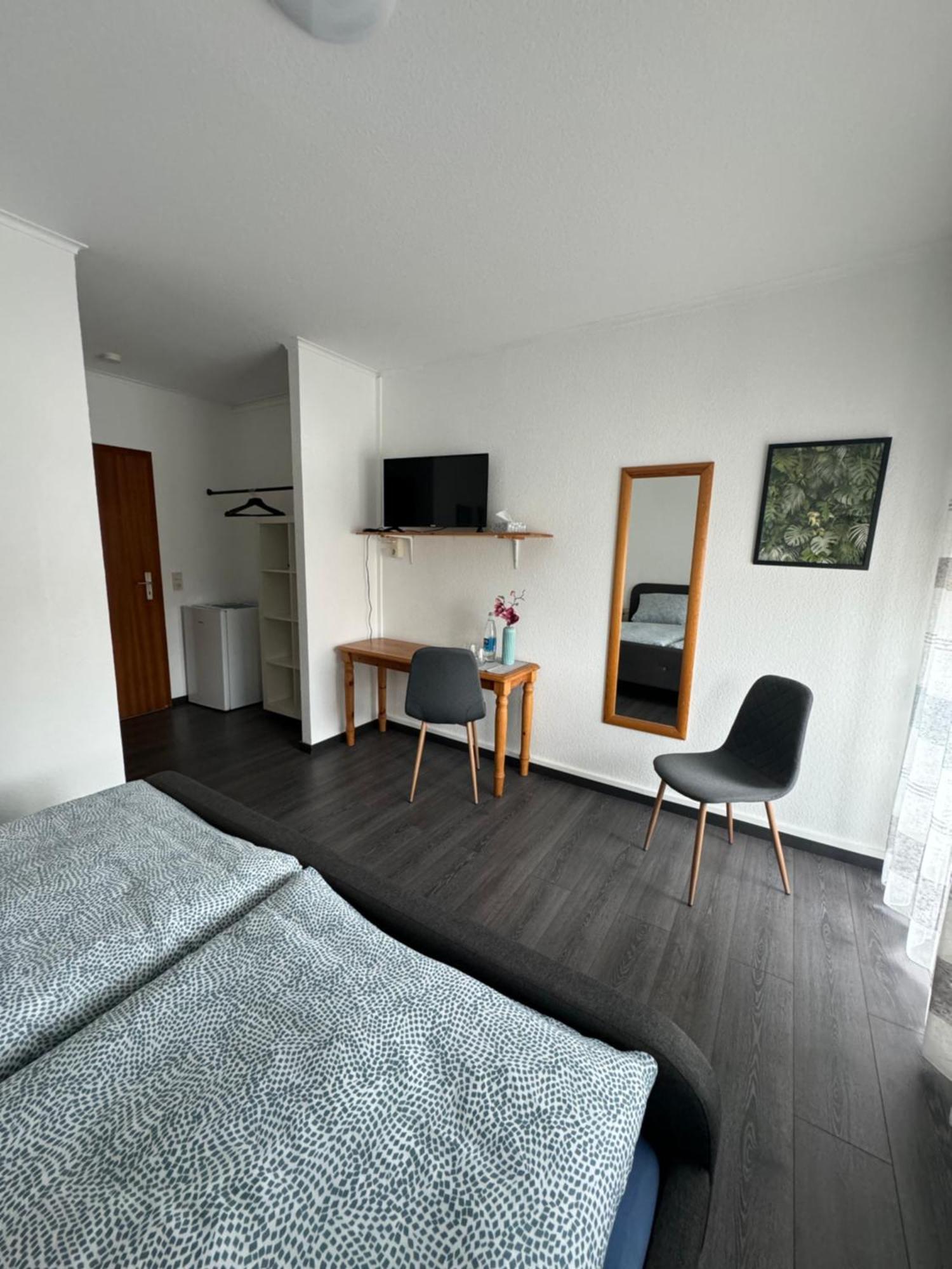 Burghaun Gaestehaus Zur Schmiede מראה חיצוני תמונה